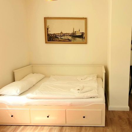 Pineapple Apartments Dresdner Heide Mit Garten 德累斯顿 外观 照片
