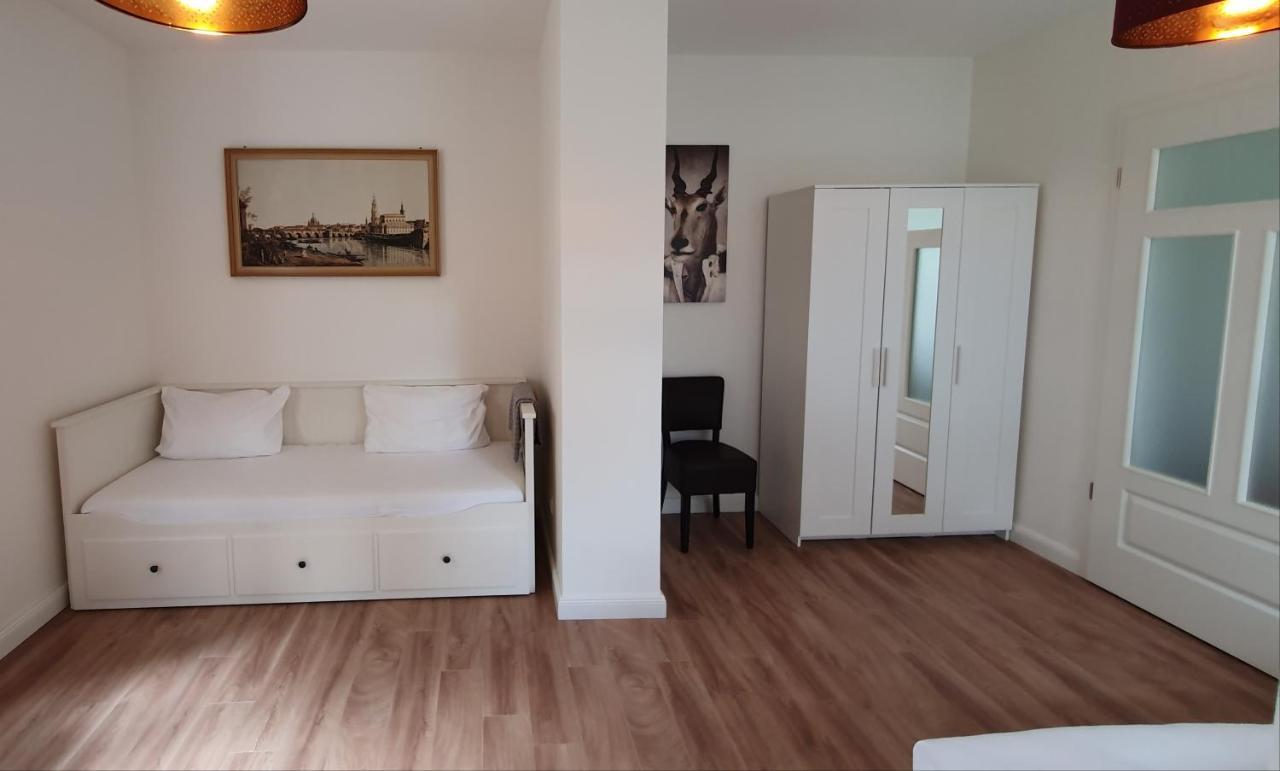 Pineapple Apartments Dresdner Heide Mit Garten 德累斯顿 外观 照片
